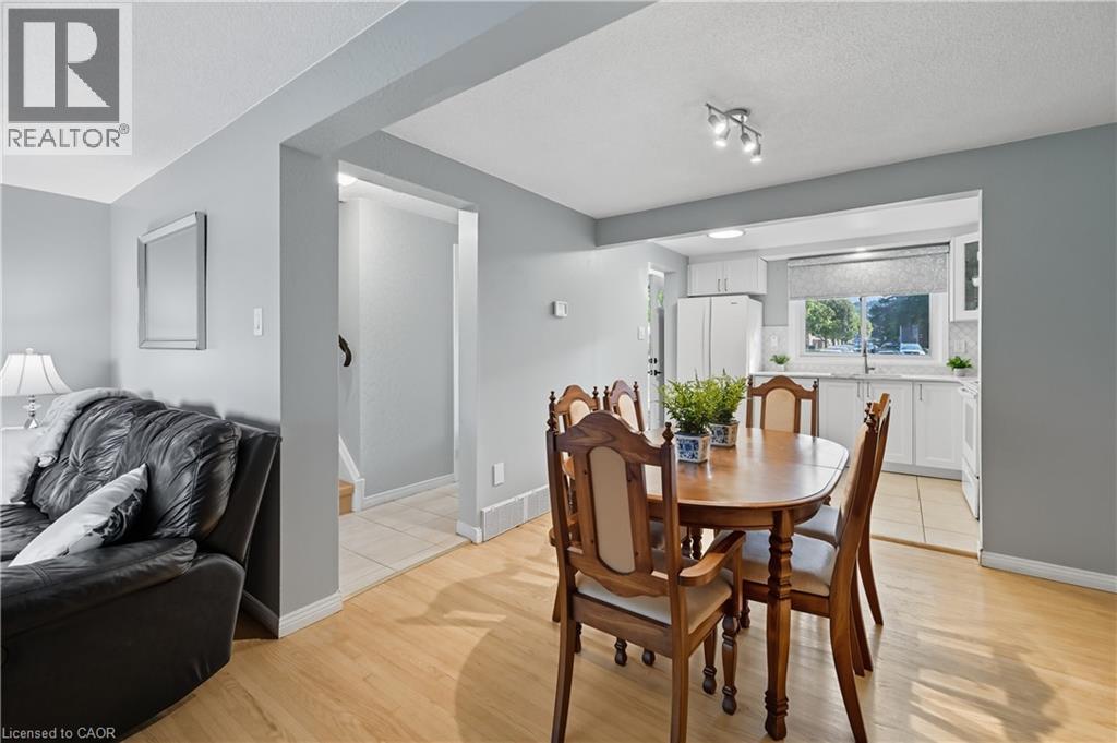 151 Gateshead Crescent Unit# 30, Stoney Creek, Ontario  L8G 3W1 - Photo 12 - 40768683