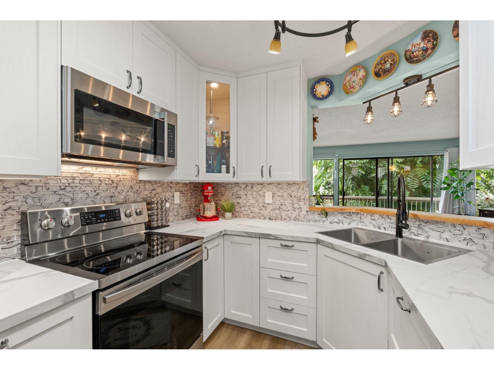 109 33233 E Bourquin Crescent, Abbotsford, British Columbia  V2S 1Y2 - Photo 12 - R3049218