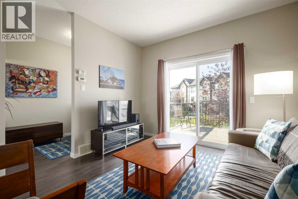 107 Copperpond Villas Se, Calgary, Alberta  T2Z 5B9 - Photo 12 - A2258480