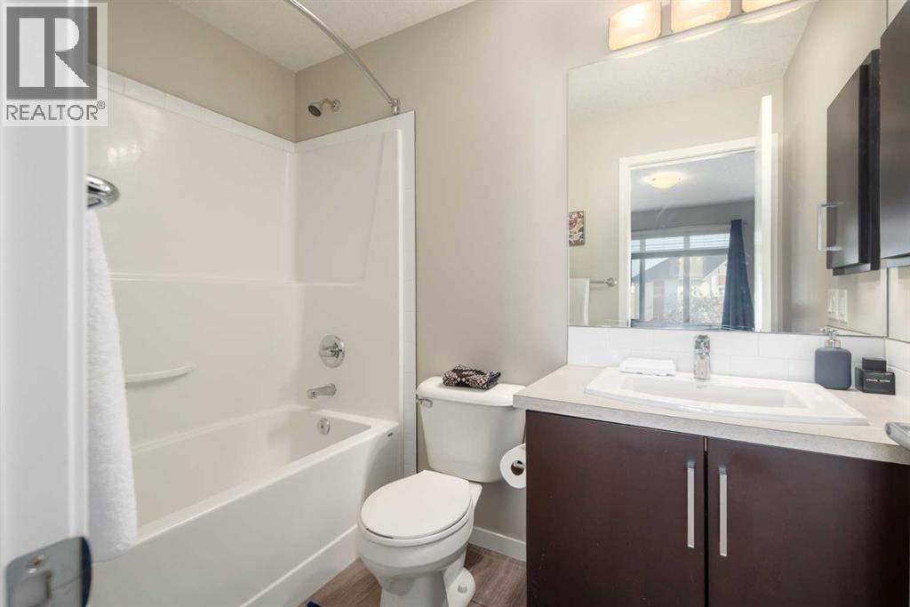 107 Copperpond Villas Se, Calgary, Alberta  T2Z 5B9 - Photo 24 - A2258480