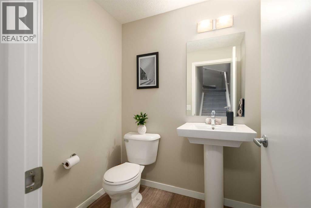 107 Copperpond Villas Se, Calgary, Alberta  T2Z 5B9 - Photo 18 - A2258480