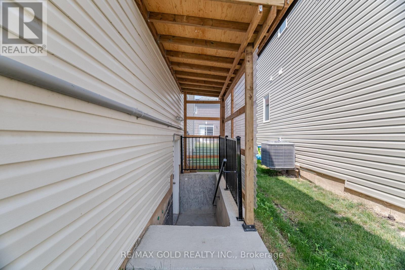 3 Sara Drive, Thorold, Ontario  L3B 0G2 - Photo 20 - X12415029