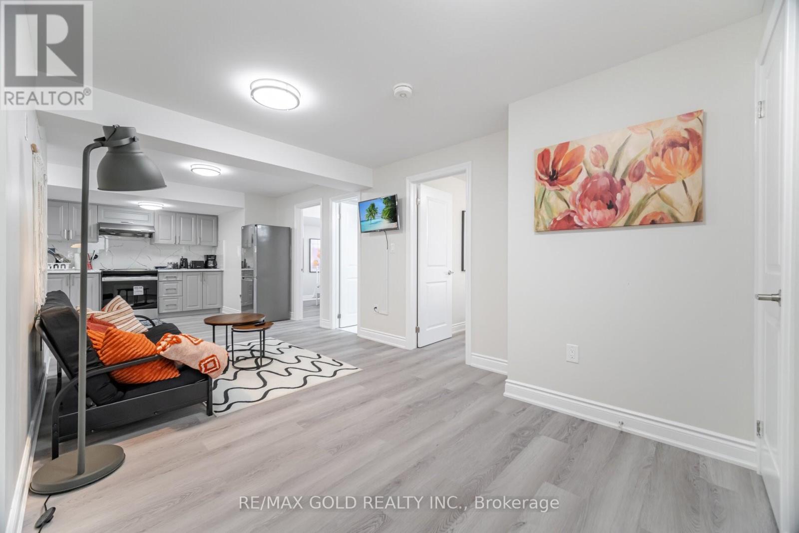 3 Sara Drive, Thorold, Ontario  L3B 0G2 - Photo 21 - X12415029