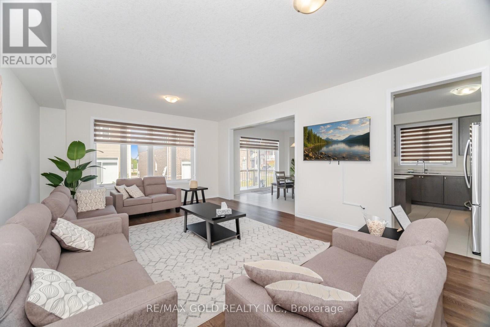 3 Sara Drive, Thorold, Ontario  L3B 0G2 - Photo 6 - X12415029