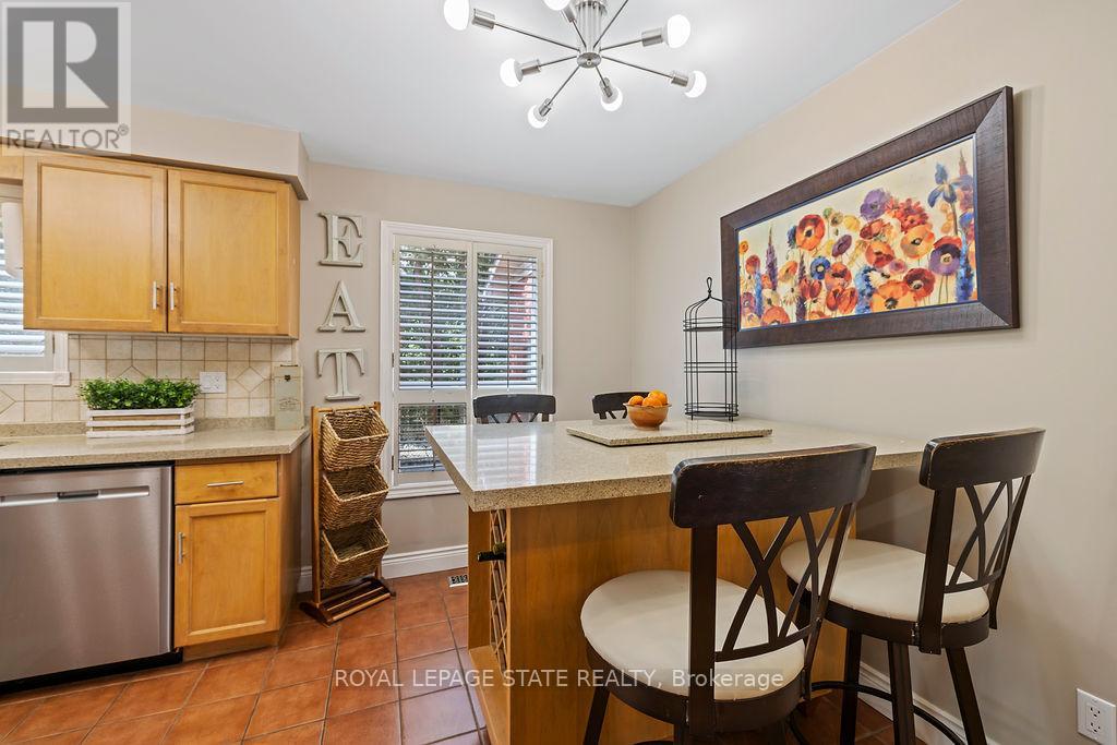 16 Linington Trail, Hamilton, Ontario  L9H 7A3 - Photo 7 - X12415040
