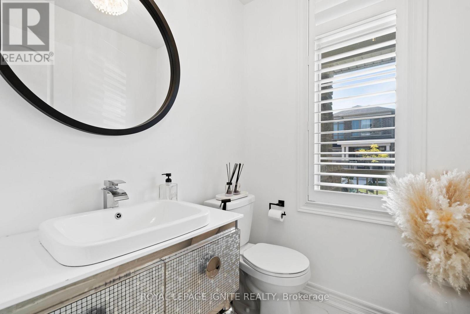 4 Great Falls Boulevard, Hamilton, Ontario  L8B 1X7 - Photo 25 - X12415106