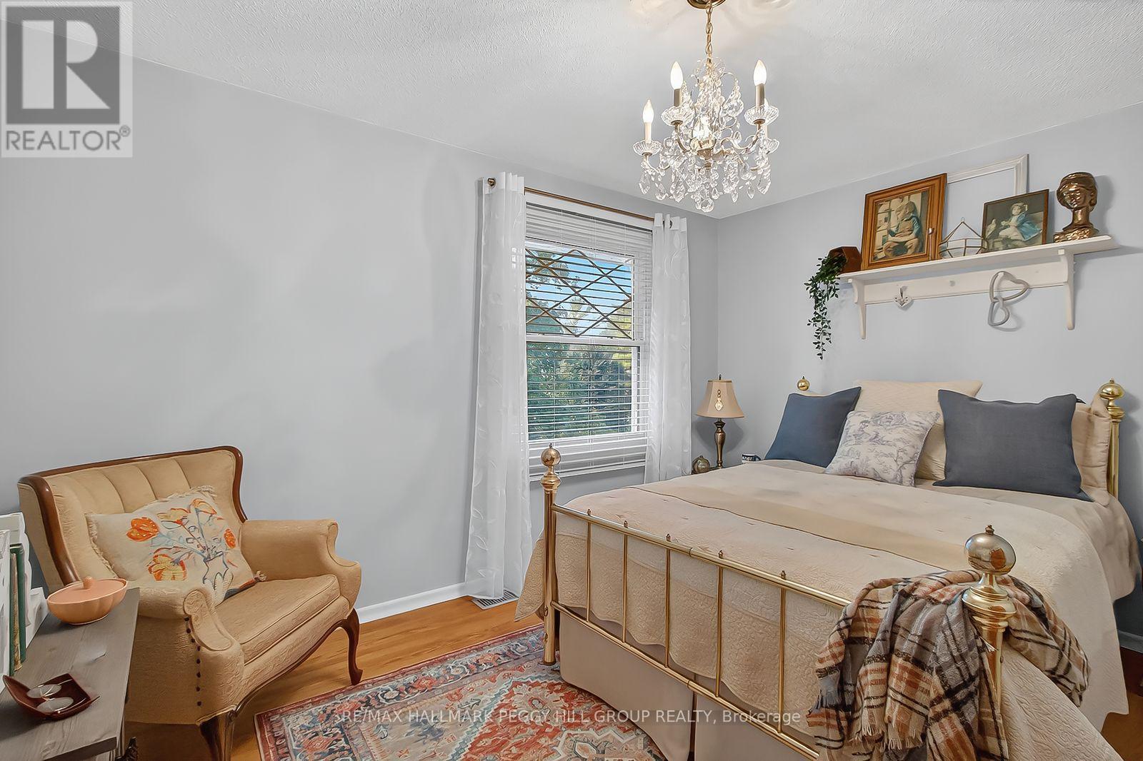 1 Jason Court, London South, Ontario  N6J 2B9 - Photo 11 - X12415116