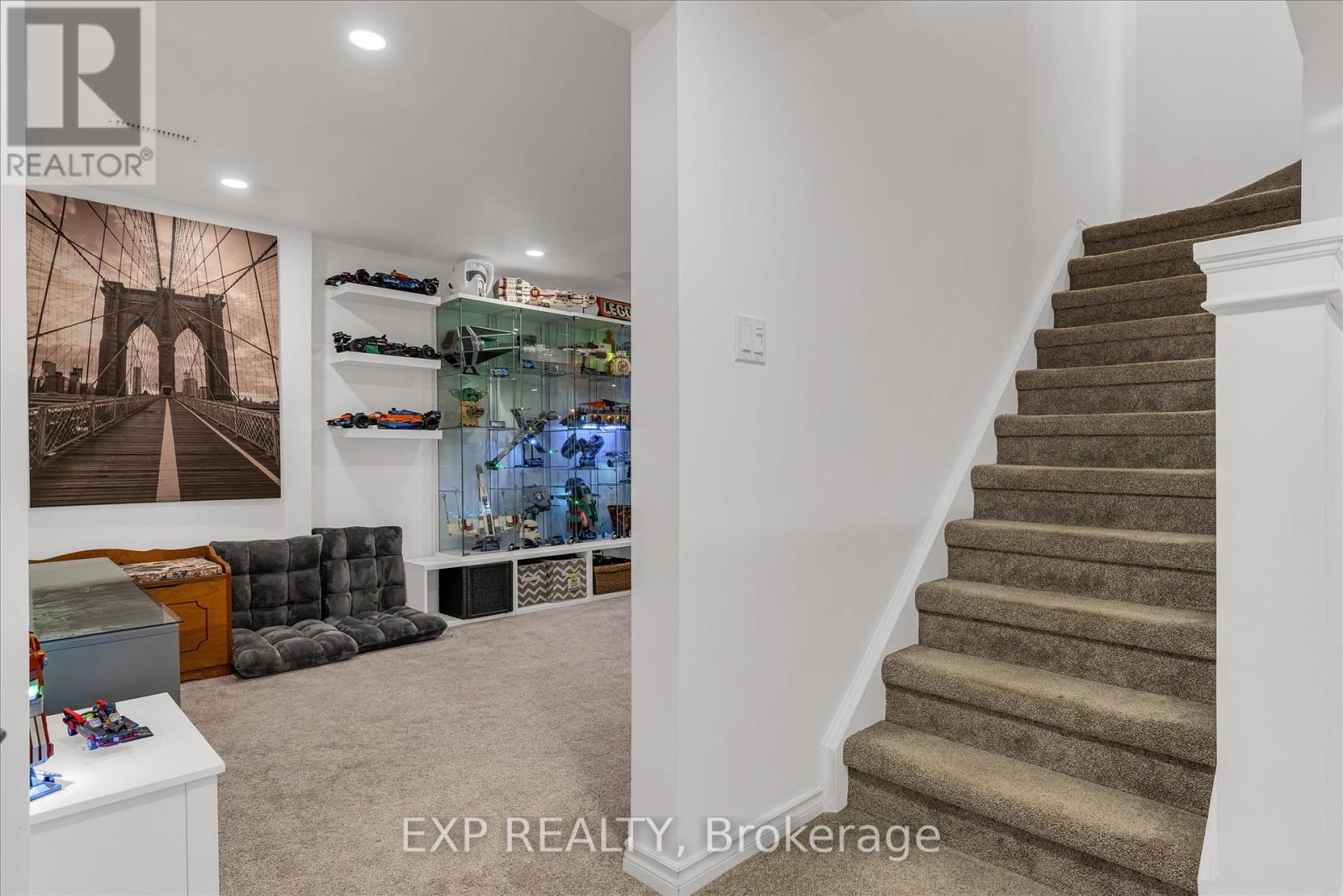 239 Fruitland Road, Hamilton, Ontario  L8E 5J8 - Photo 27 - X12415127