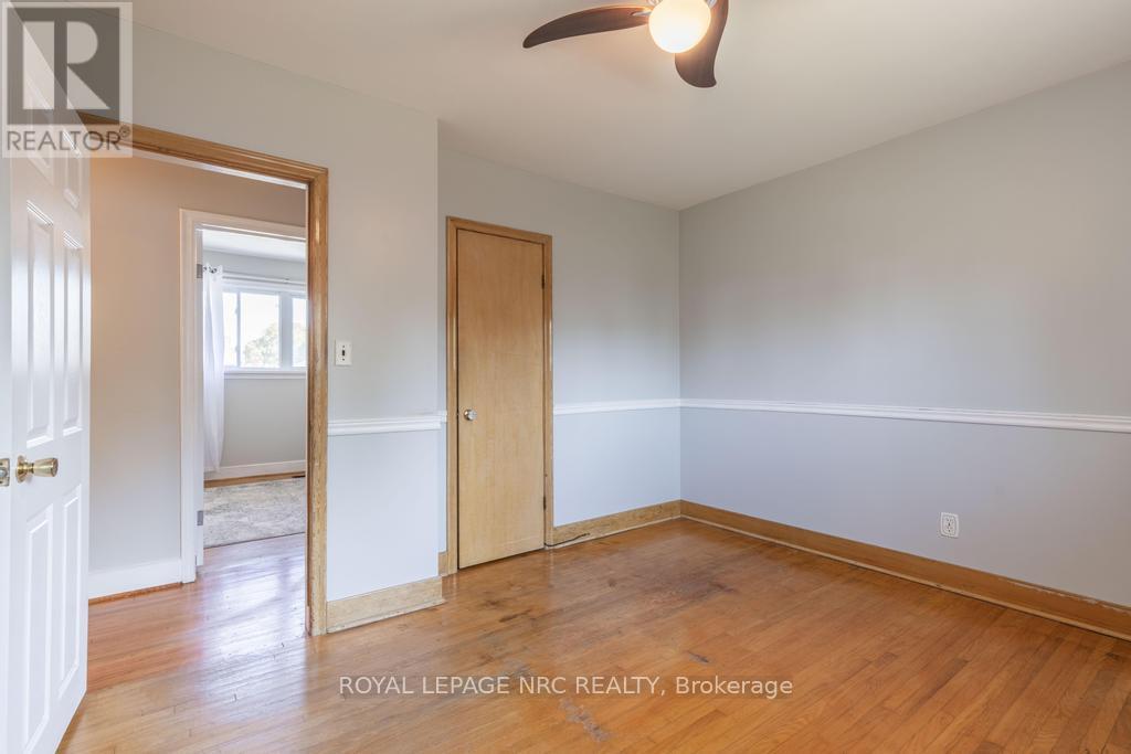 10 Ridgeview Avenue, St. Catharines, Ontario  L2M 6B3 - Photo 17 - X12415128