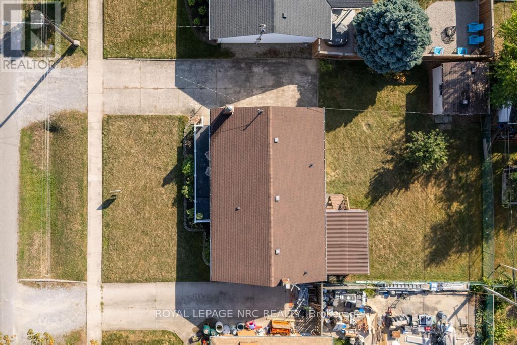 10 Ridgeview Avenue, St. Catharines, Ontario  L2M 6B3 - Photo 30 - X12415128