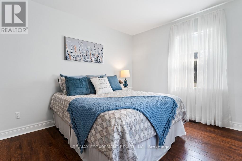 196 Dundas Street E, Hamilton, Ontario  L0R 2H0 - Photo 22 - X12415136