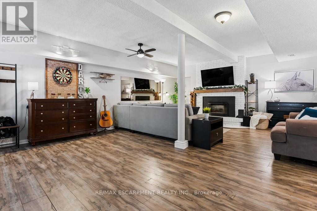 196 Dundas Street E, Hamilton, Ontario  L0R 2H0 - Photo 34 - X12415136