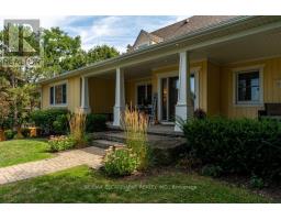 196 DUNDAS STREET E, Hamilton, Ontario