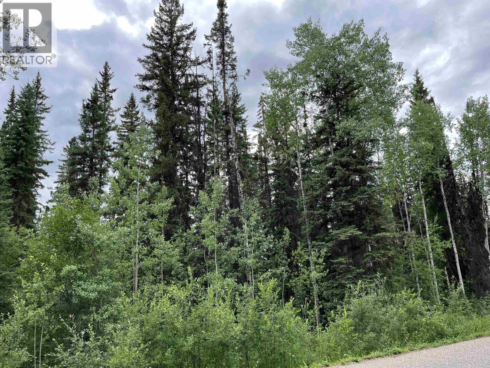 LOT B JARDINE ROAD, Cluculz Lake, British Columbia