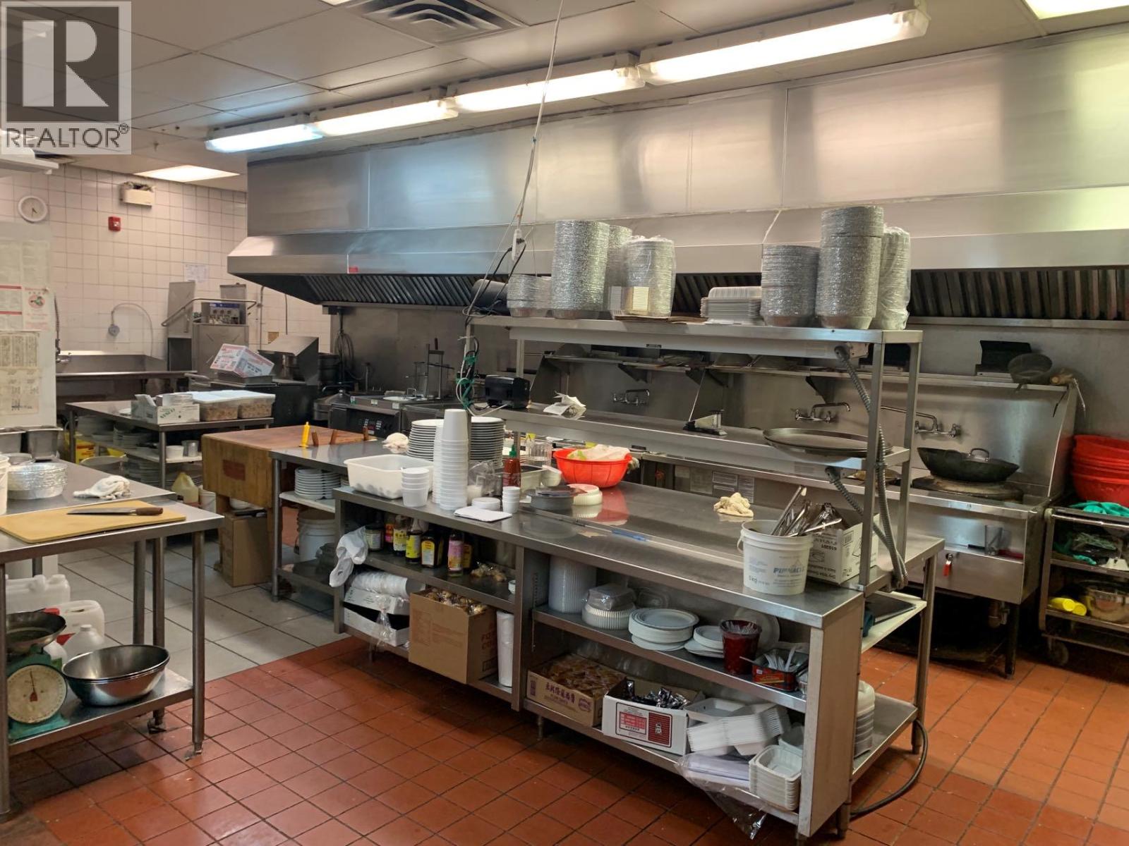 1205 Trans Canada Highway, Golden, British Columbia  V0A 1H1 - Photo 10 - 10363554