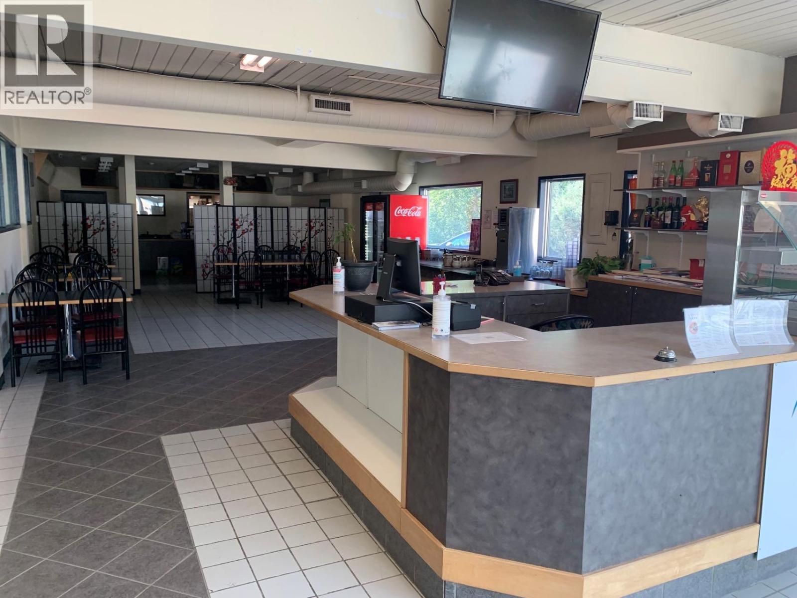 1205 Trans Canada Highway, Golden, British Columbia  V0A 1H1 - Photo 5 - 10363554