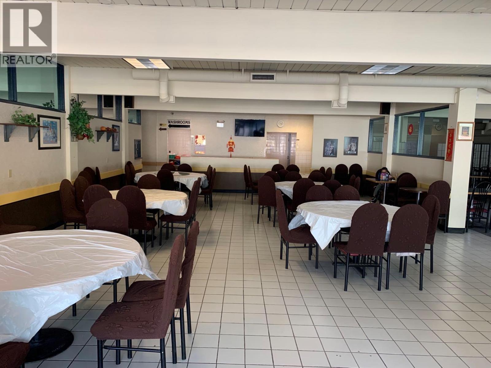 1205 Trans Canada Highway, Golden, British Columbia  V0A 1H1 - Photo 7 - 10363554