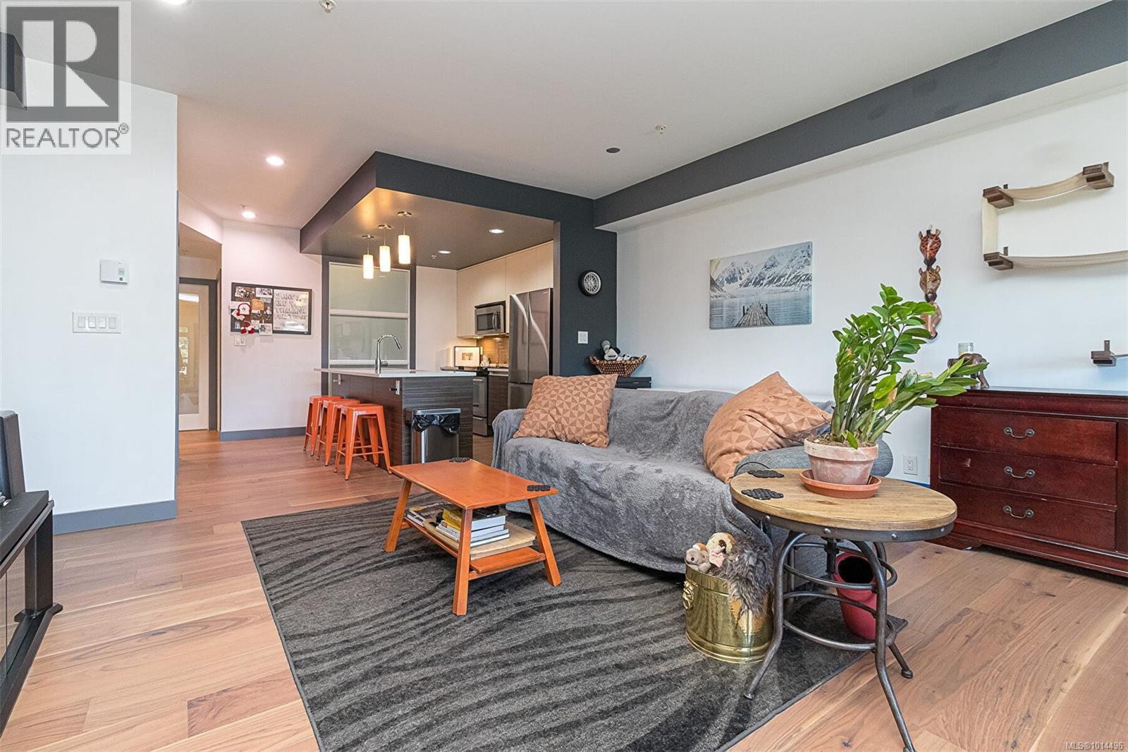 201 1008 Tillicum Rd, Esquimalt, British Columbia V9A 1Z8 - Photo 7 - 1014496