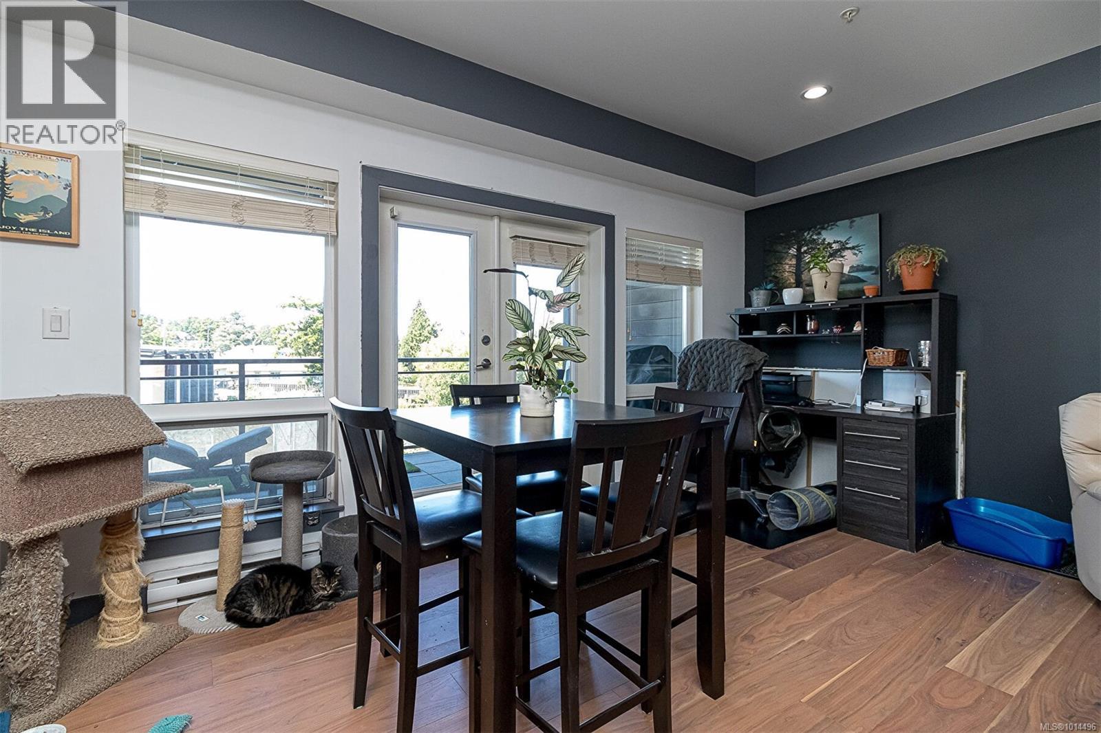 201 1008 Tillicum Rd, Esquimalt, British Columbia V9A 1Z8 - Photo 9 - 1014496