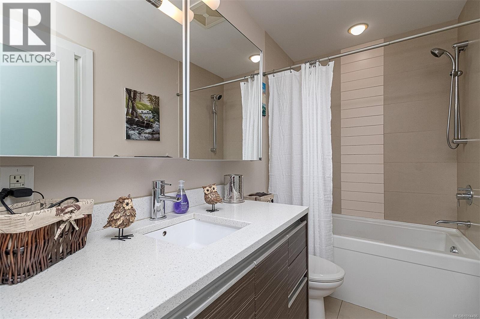 201 1008 Tillicum Rd, Esquimalt, British Columbia V9A 1Z8 - Photo 15 - 1014496