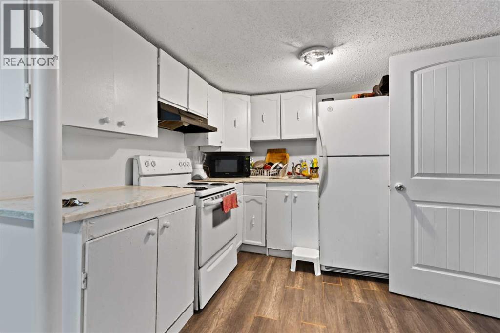 143 Falton Drive Ne, Calgary, Alberta  T3J 1W7 - Photo 10 - A2242592