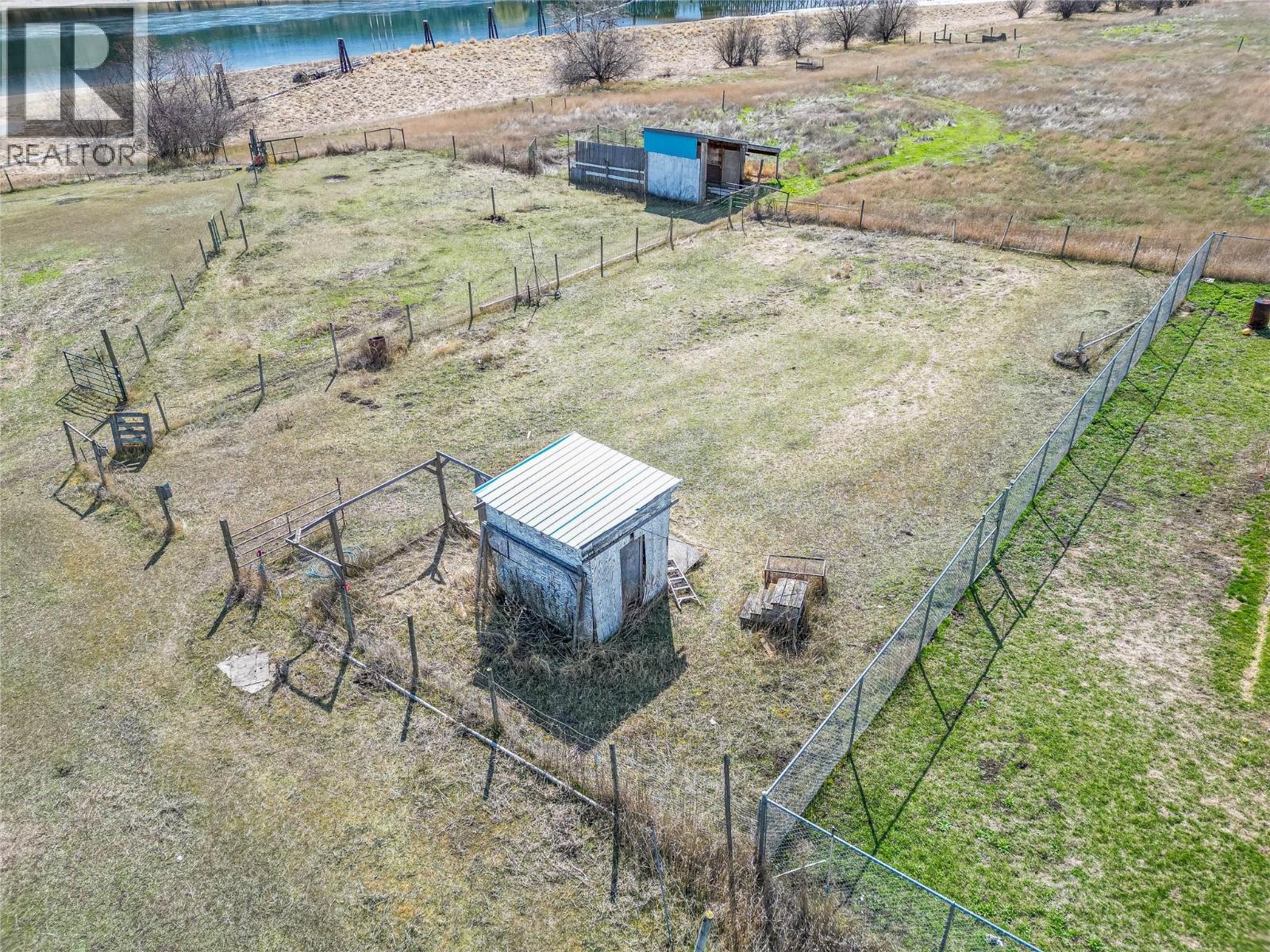 5024 Pinantan Road, Pritchard, British Columbia  V0E 2P0 - Photo 8 - 10363236