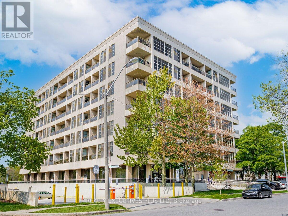 709 - 1 LEASIDE PARK DRIVE, Toronto, Ontario