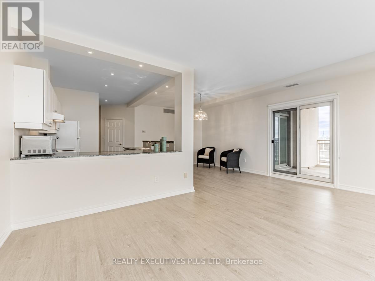 709 - 1 Leaside Park Drive, Toronto, Ontario  M4H 1R1 - Photo 16 - C12415184