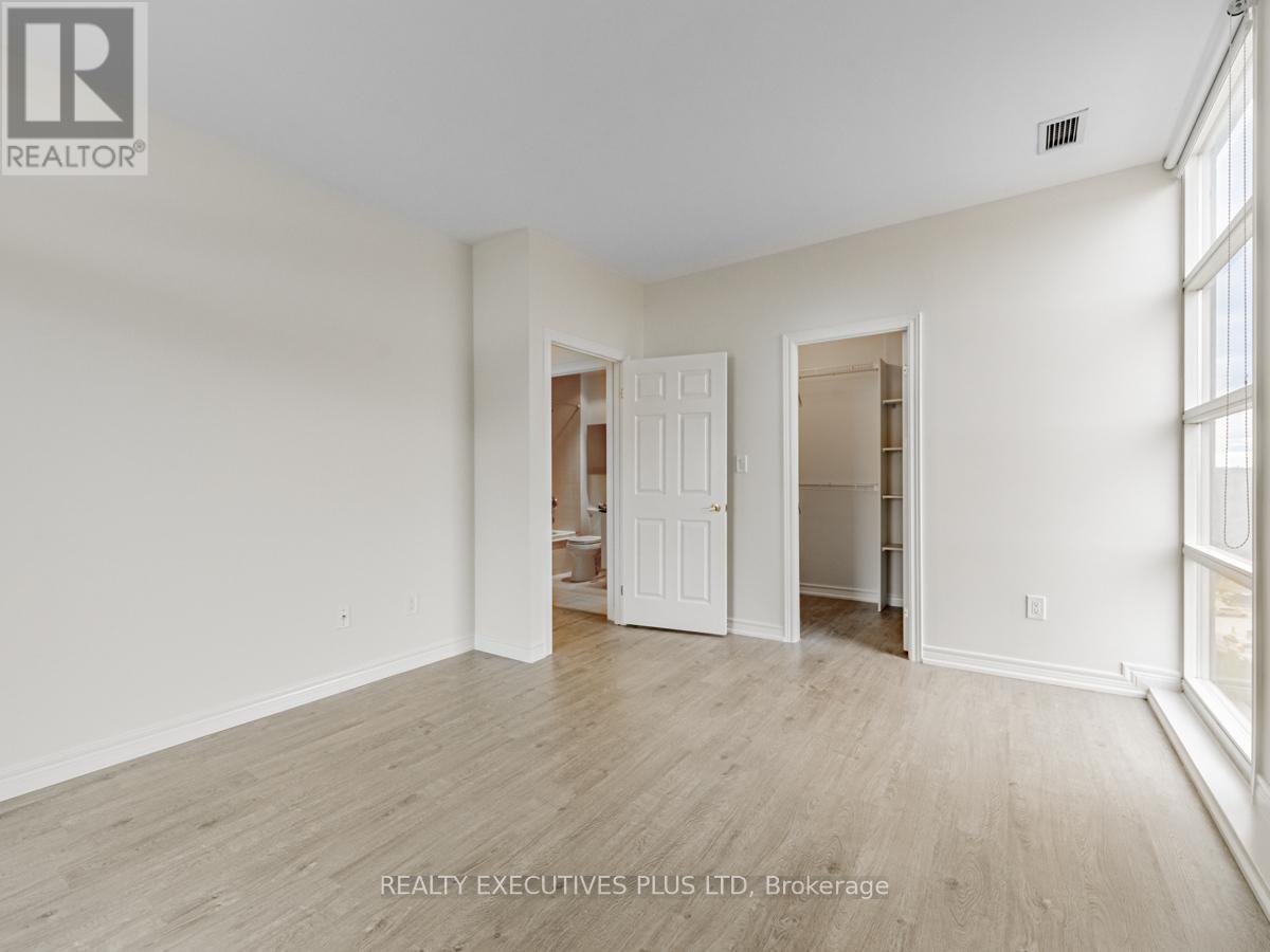 709 - 1 Leaside Park Drive, Toronto, Ontario  M4H 1R1 - Photo 23 - C12415184
