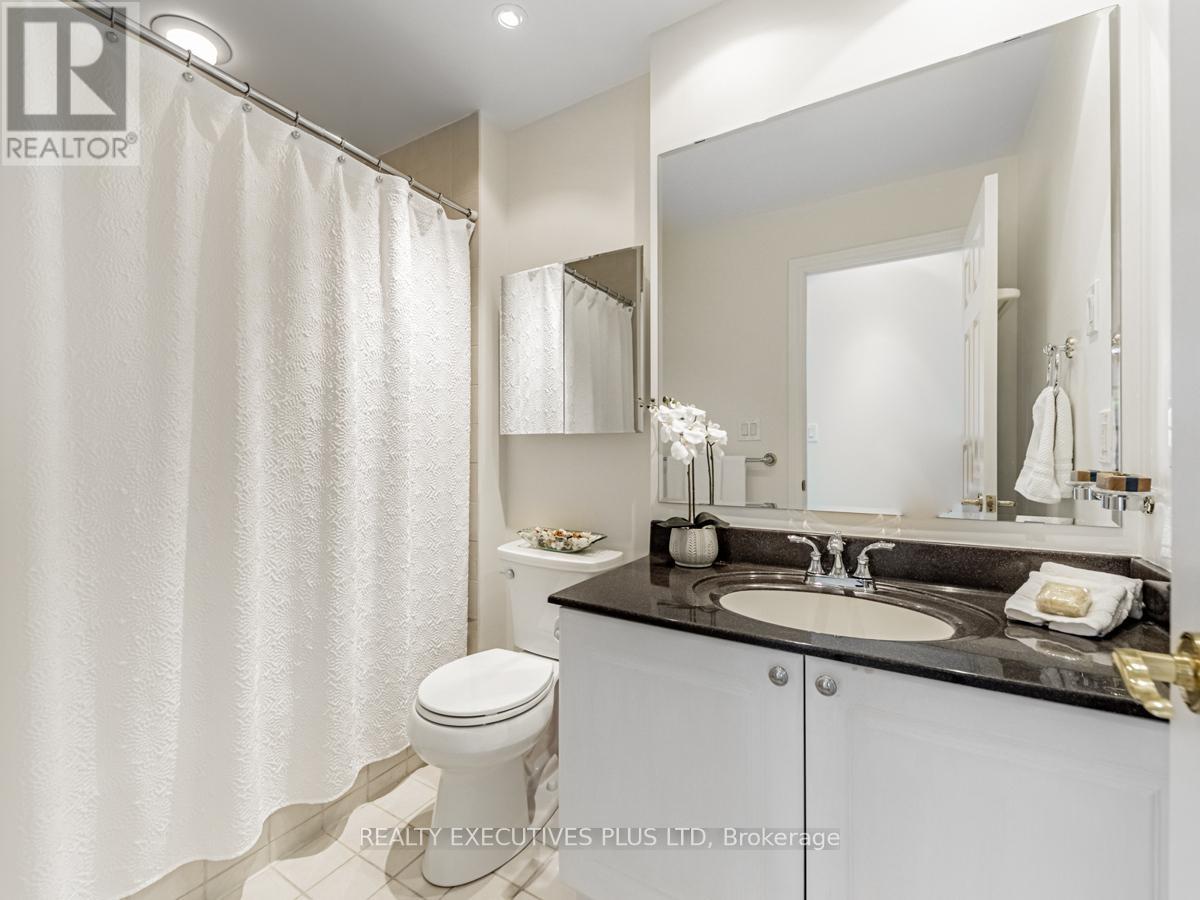 709 - 1 Leaside Park Drive, Toronto, Ontario  M4H 1R1 - Photo 24 - C12415184
