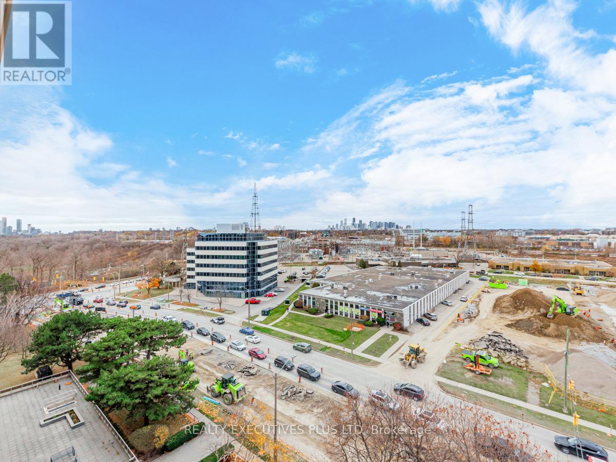 709 - 1 Leaside Park Drive, Toronto, Ontario  M4H 1R1 - Photo 31 - C12415184