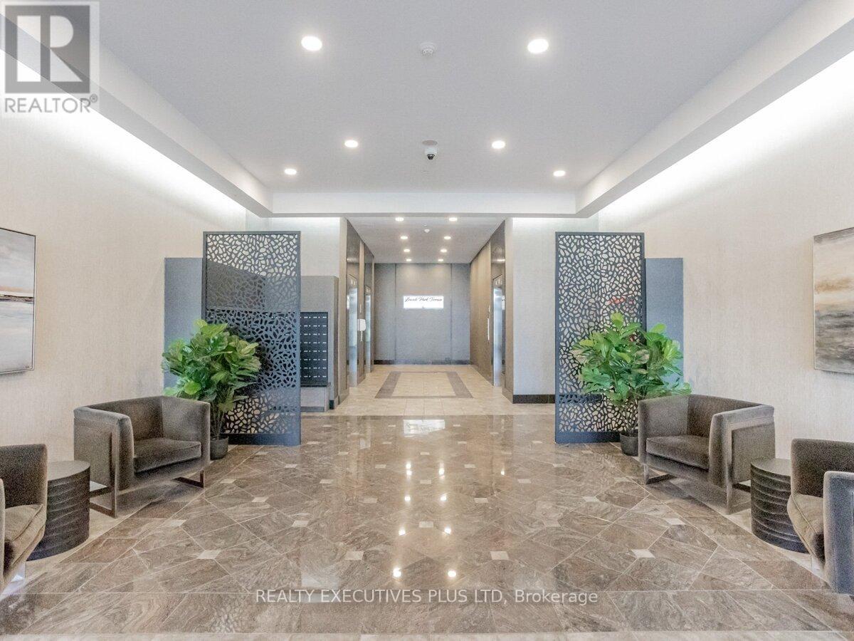 709 - 1 Leaside Park Drive, Toronto, Ontario  M4H 1R1 - Photo 32 - C12415184