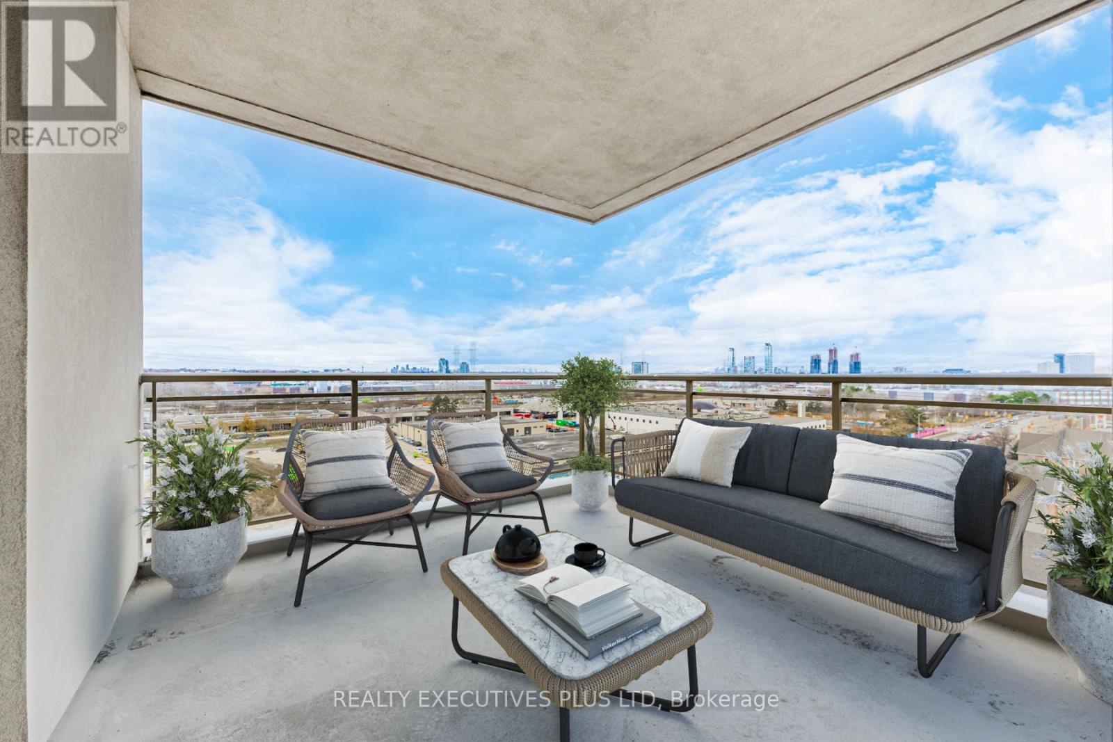 709 - 1 Leaside Park Drive, Toronto, Ontario  M4H 1R1 - Photo 9 - C12415184