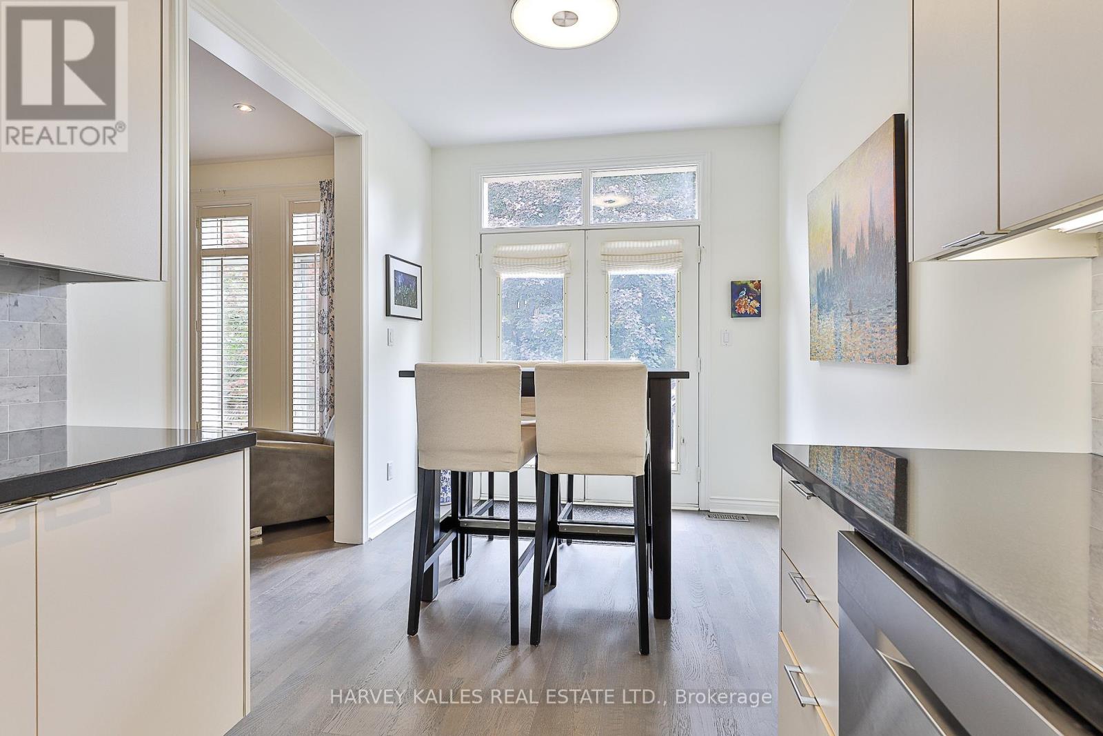 8 Weetwood Street, Toronto, Ontario  M5M 4C8 - Photo 15 - C12415216