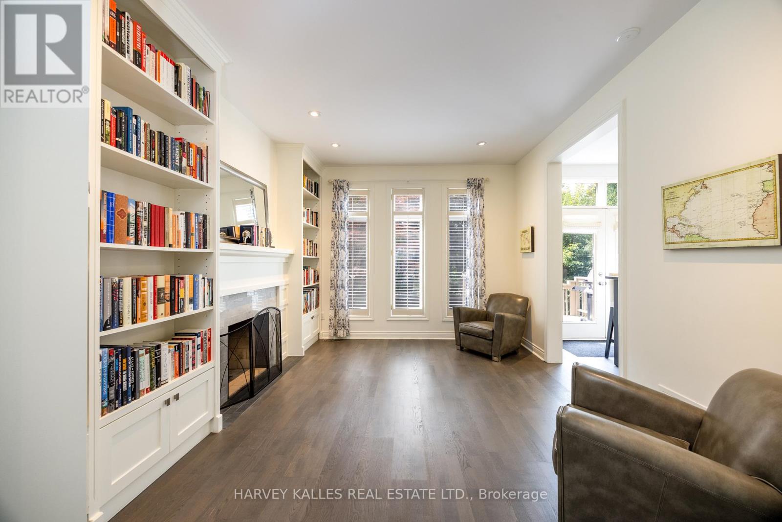 8 Weetwood Street, Toronto, Ontario  M5M 4C8 - Photo 16 - C12415216