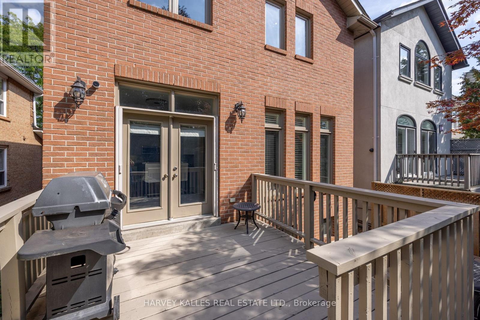 8 Weetwood Street, Toronto, Ontario  M5M 4C8 - Photo 35 - C12415216