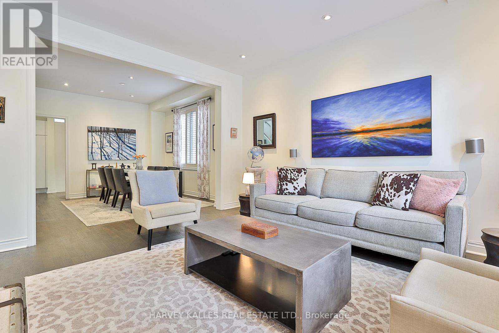 8 Weetwood Street, Toronto, Ontario  M5M 4C8 - Photo 6 - C12415216