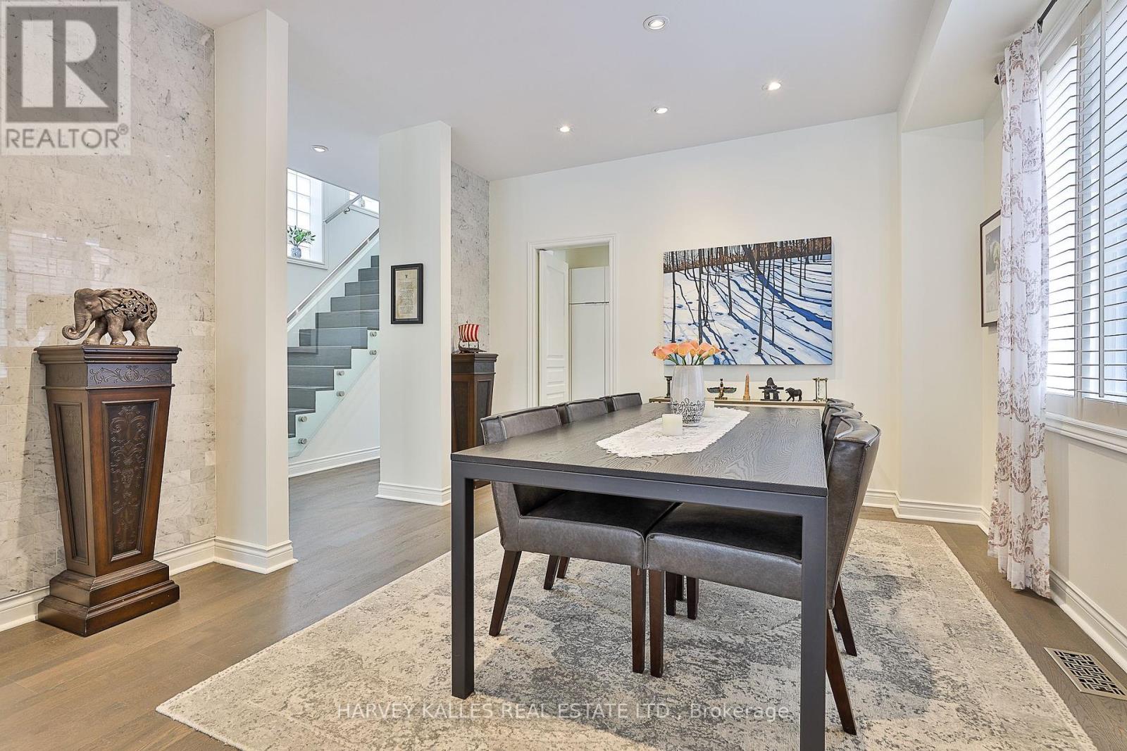 8 Weetwood Street, Toronto, Ontario  M5M 4C8 - Photo 9 - C12415216