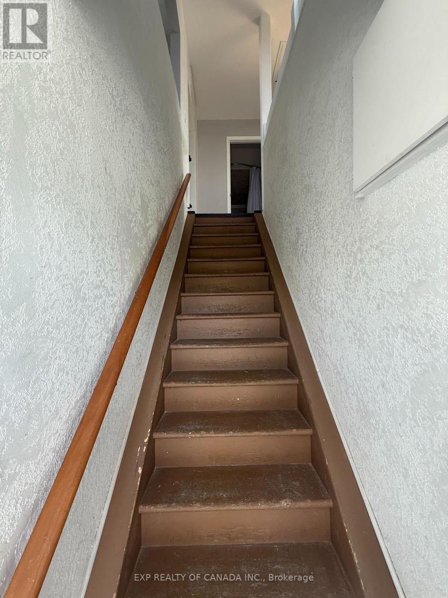 668 Lillian Avenue, Timmins, Ontario  P4N 3X3 - Photo 10 - T12415304