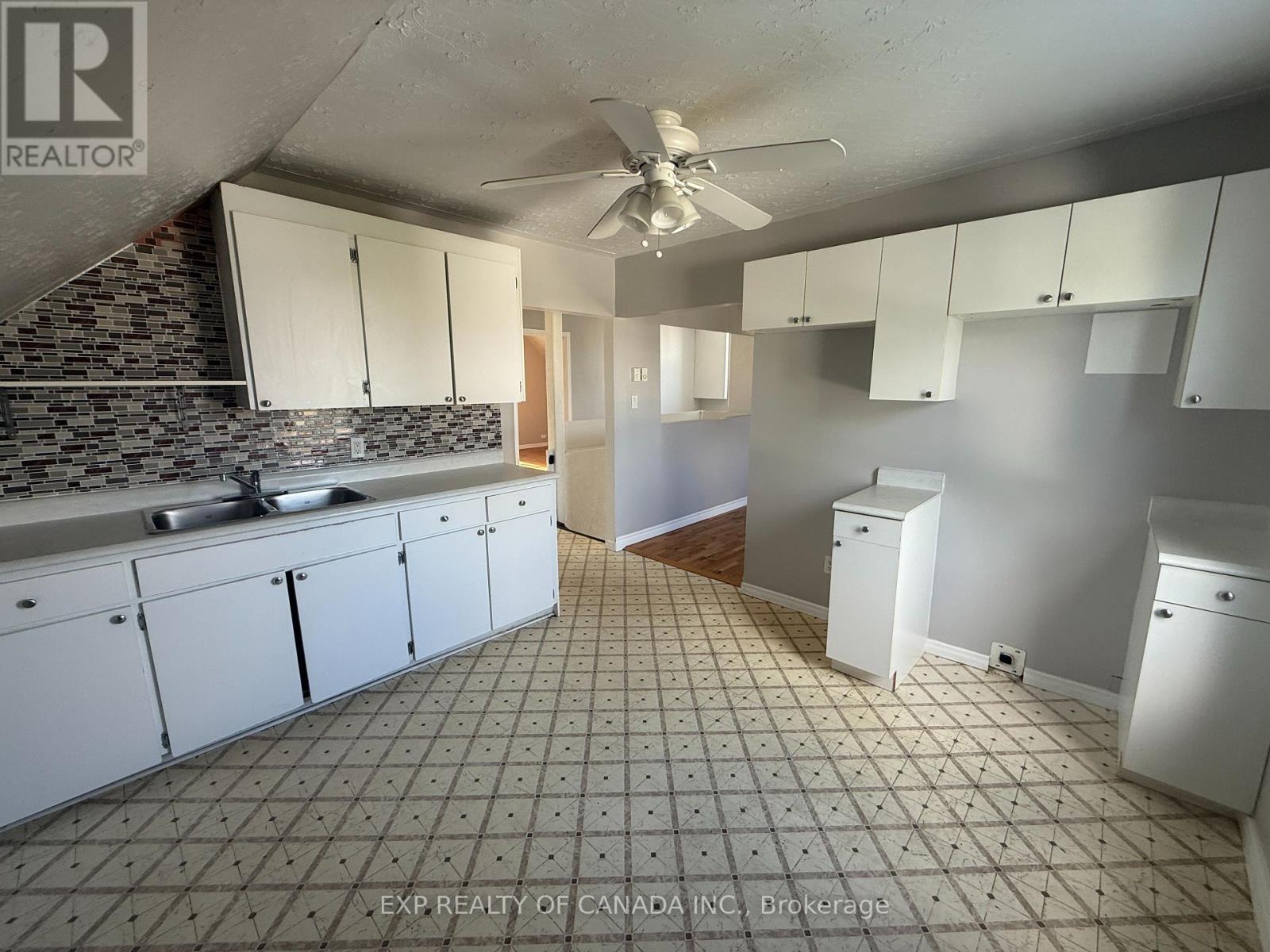 668 Lillian Avenue, Timmins, Ontario  P4N 3X3 - Photo 11 - T12415304