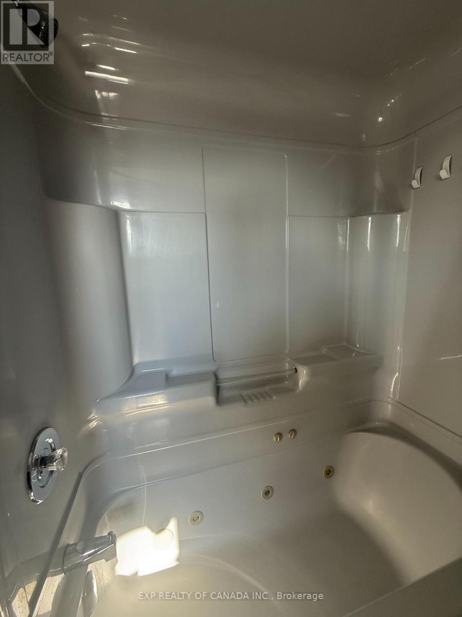 668 Lillian Avenue, Timmins, Ontario  P4N 3X3 - Photo 9 - T12415304