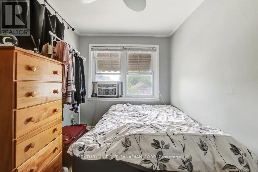 776 Quebec Street, London East, Ontario  N5Y 1X4 - Photo 10 - X12415266