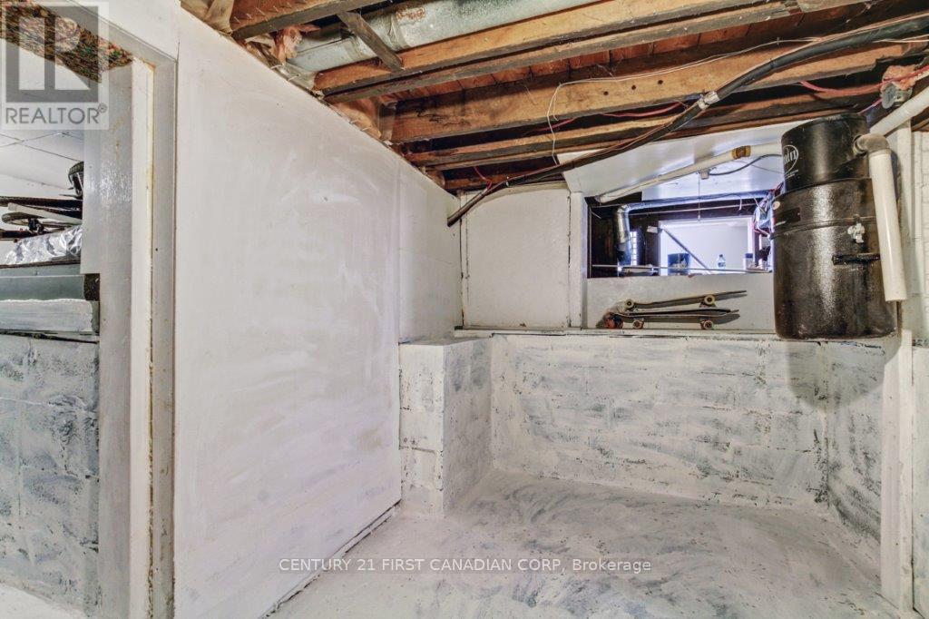 776 Quebec Street, London East, Ontario  N5Y 1X4 - Photo 19 - X12415266
