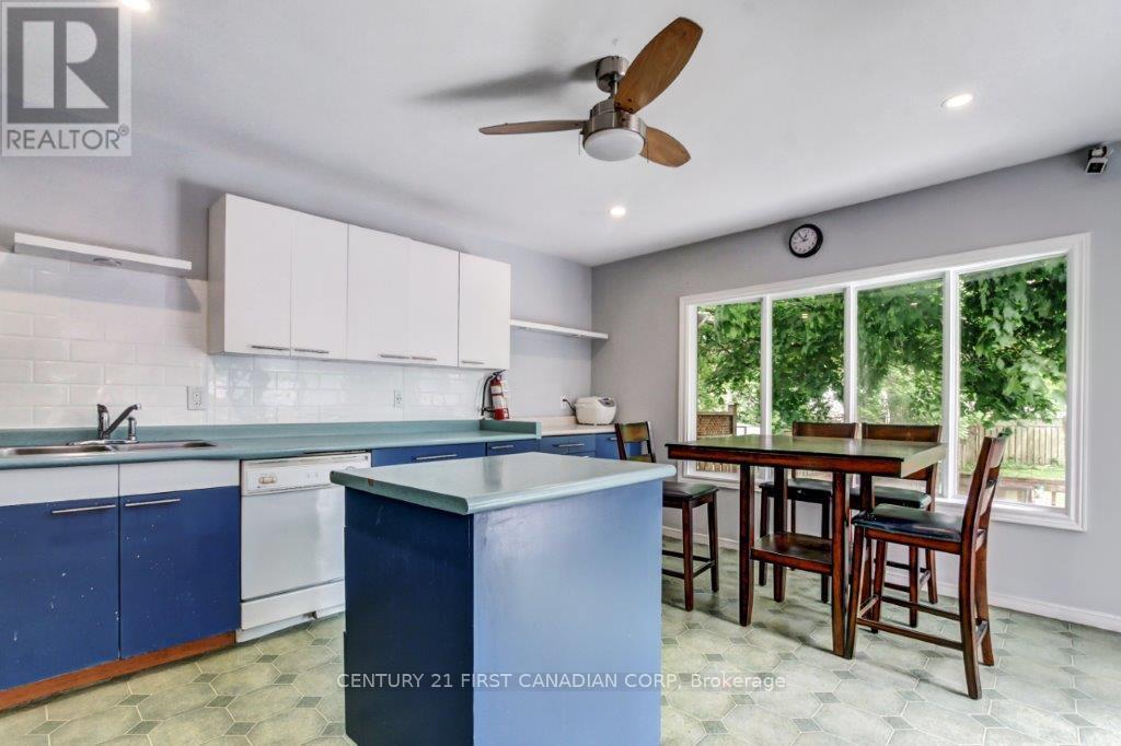 776 Quebec Street, London East, Ontario  N5Y 1X4 - Photo 5 - X12415266