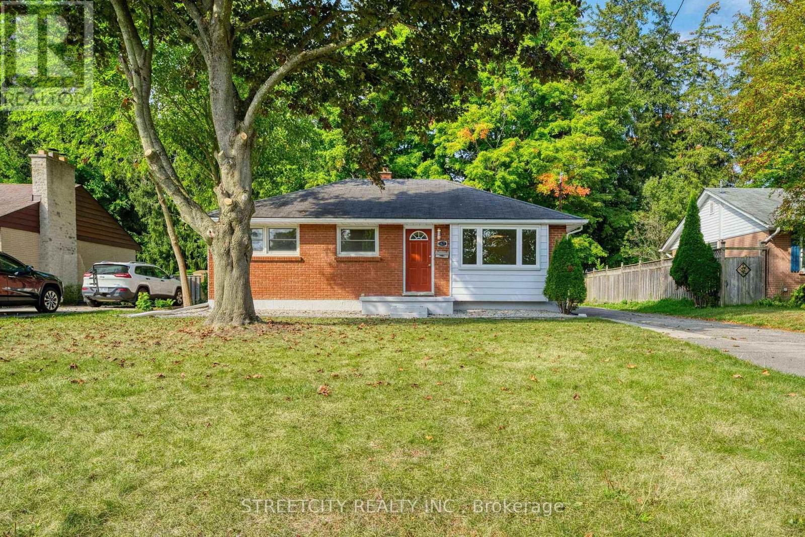 167 TROWBRIDGE AVENUE, London South, Ontario