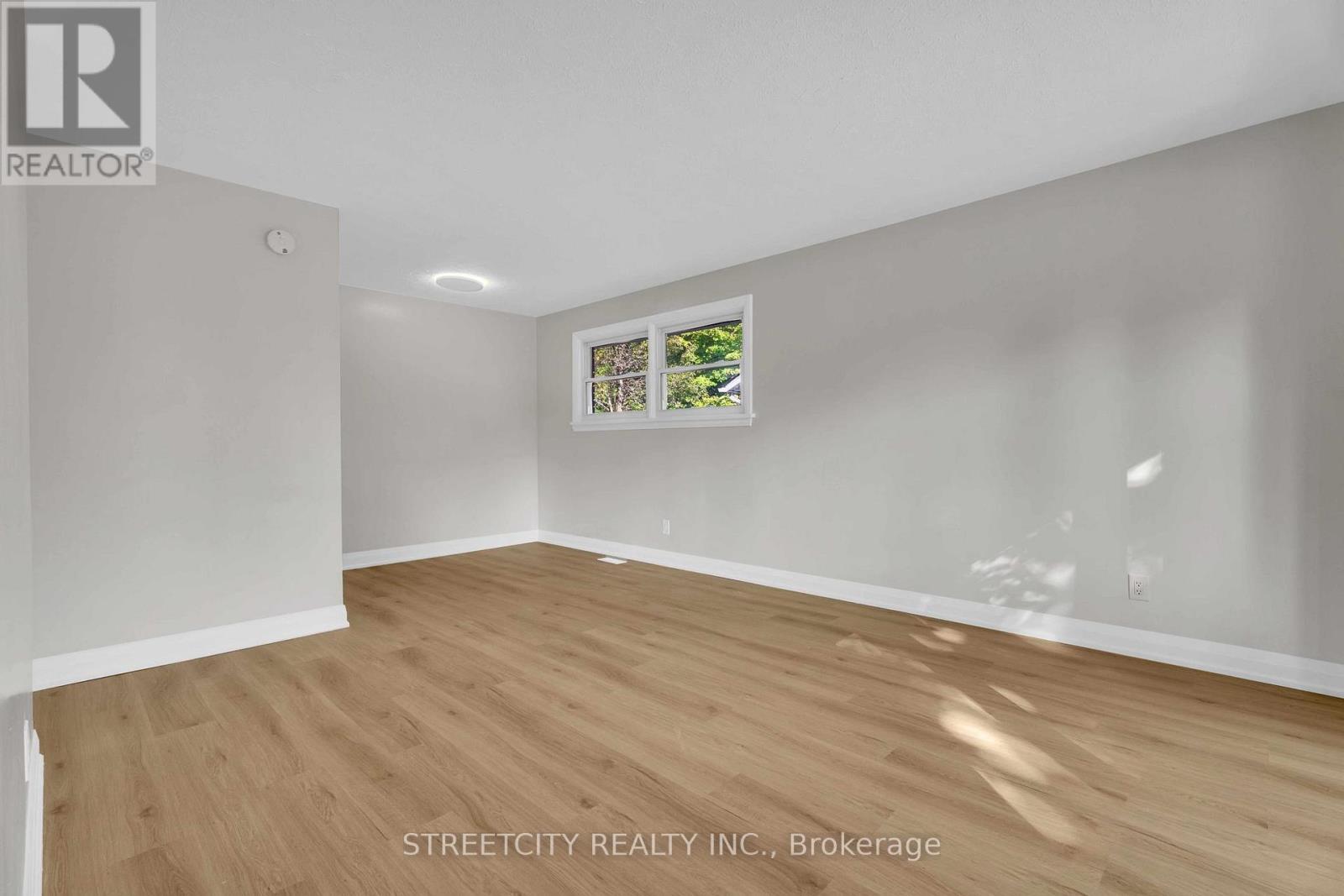 167 Trowbridge Avenue, London South, Ontario  N6J 3M2 - Photo 12 - X12415372