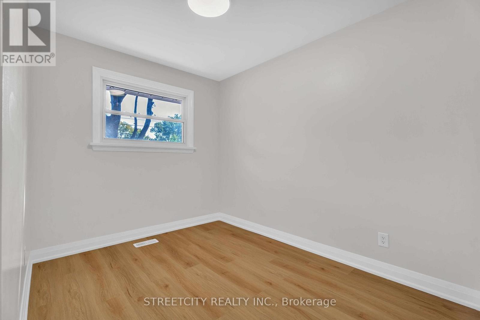 167 Trowbridge Avenue, London South, Ontario  N6J 3M2 - Photo 21 - X12415372
