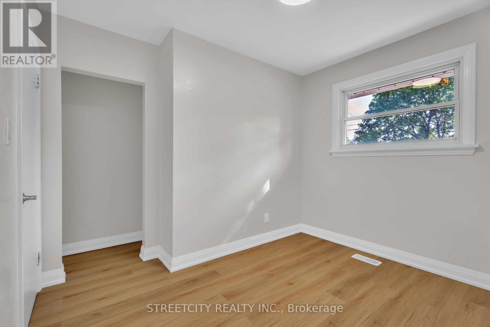 167 Trowbridge Avenue, London South, Ontario  N6J 3M2 - Photo 22 - X12415372