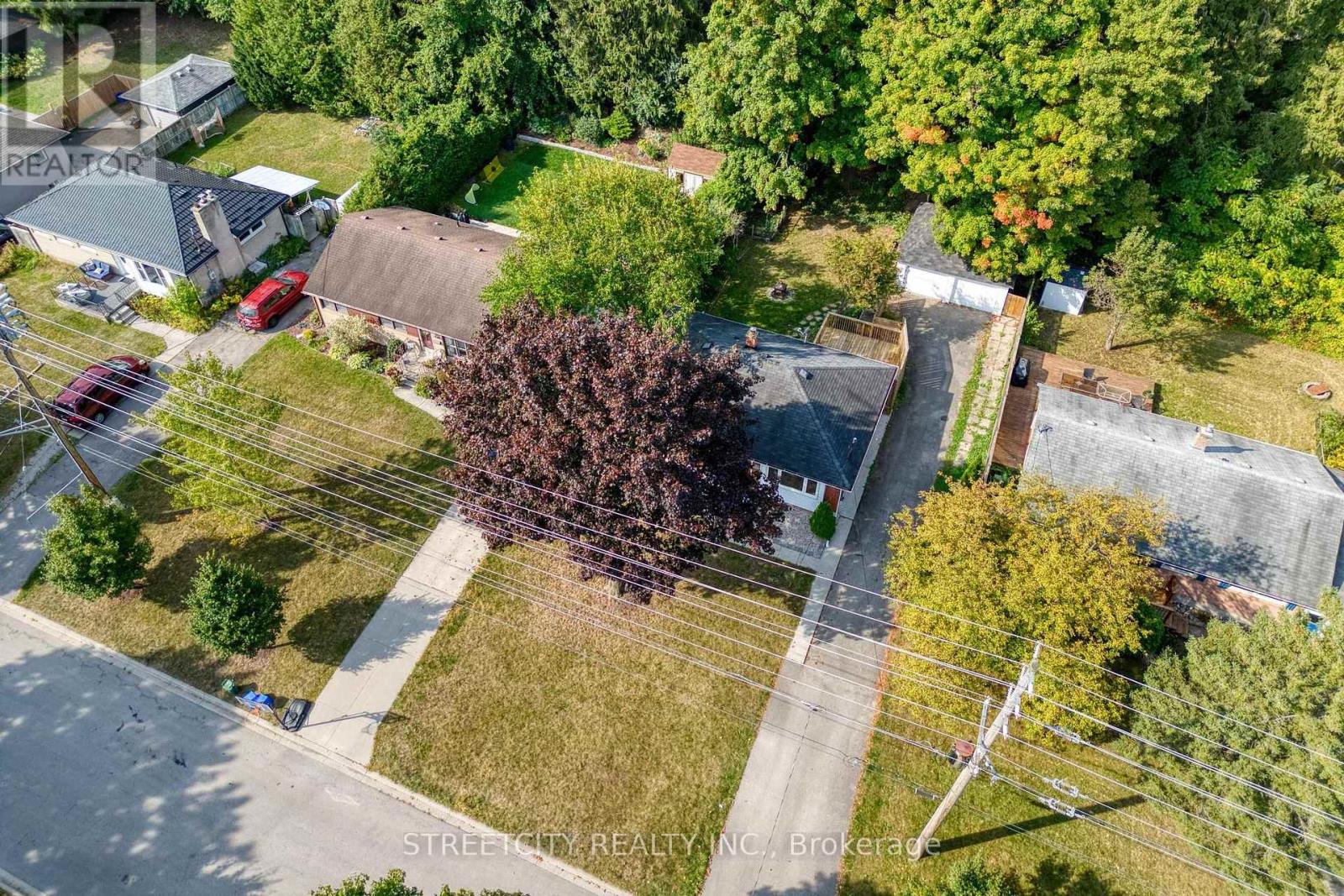 167 Trowbridge Avenue, London South, Ontario  N6J 3M2 - Photo 3 - X12415372