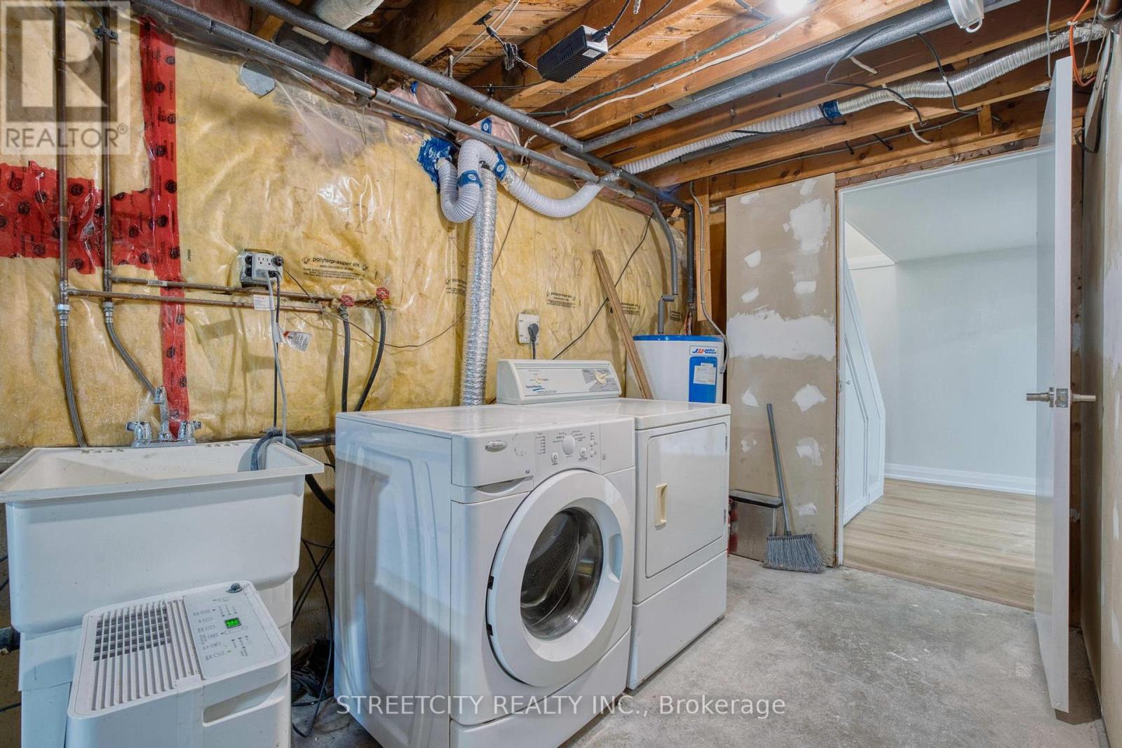167 Trowbridge Avenue, London South, Ontario  N6J 3M2 - Photo 35 - X12415372